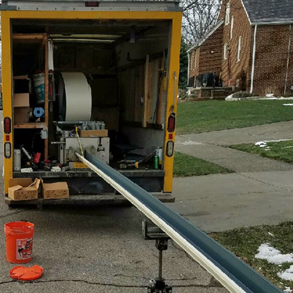 Monde Home Improvement Seamless gutter installation